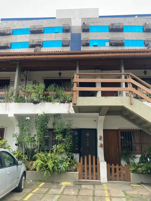 Foto 1 de Casa de Condomínio com 2 Quartos à venda, 32m² em Vila Blanche, Cabo Frio