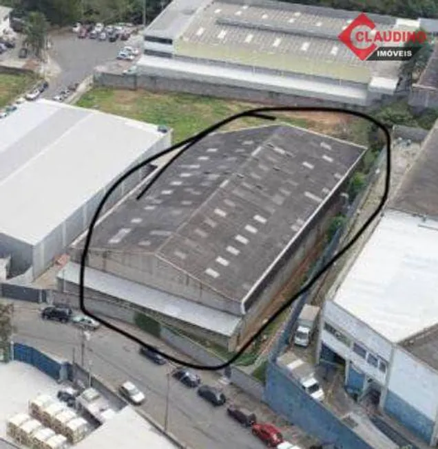 Foto 1 de Galpão/Depósito/Armazém para alugar, 1400m² em Parque São Pedro, Itaquaquecetuba