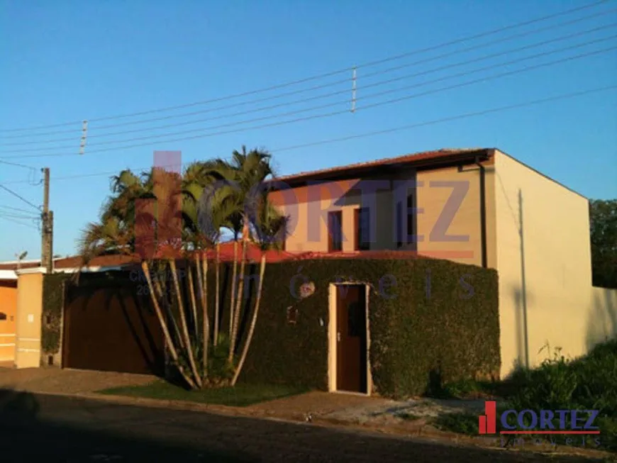 Foto 1 de Casa com 3 Quartos para venda ou aluguel, 297m² em Cidade Jardim, Rio Claro