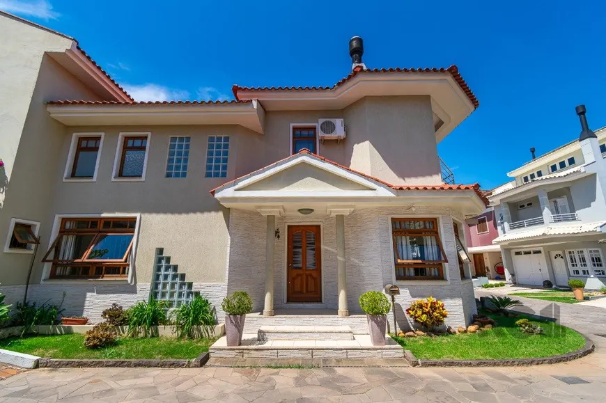 Foto 1 de Casa de Condomínio com 3 Quartos à venda, 209m² em Sarandi, Porto Alegre