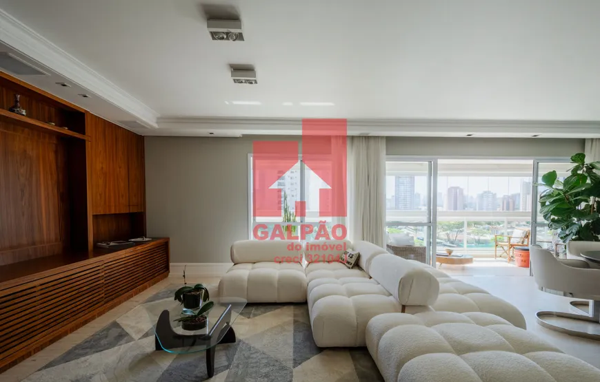 Foto 1 de Apartamento com 4 Quartos para venda ou aluguel, 239m² em Cidade Monções, São Paulo