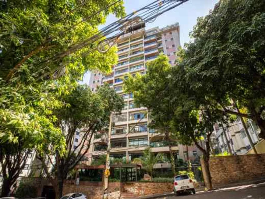 Foto 1 de Apartamento com 4 Quartos à venda, 220m² em Funcionários, Belo Horizonte