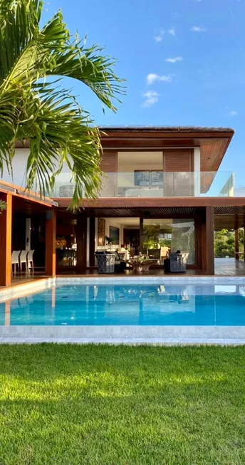 Foto 1 de Casa de Condomínio com 5 Quartos à venda, 380m² em Praia do Forte, Mata de São João