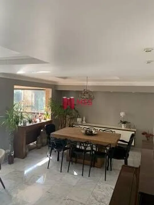 Foto 1 de Apartamento com 4 Quartos à venda, 200m² em Vila Andrade, São Paulo