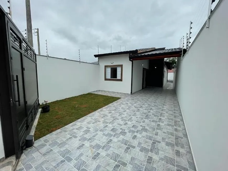 Foto 1 de Casa com 3 Quartos à venda, 97m² em Jardim das Palmeiras, Itanhaém
