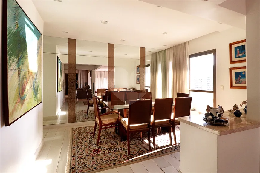 Foto 1 de Apartamento com 3 Quartos à venda, 368m² em Moema, São Paulo