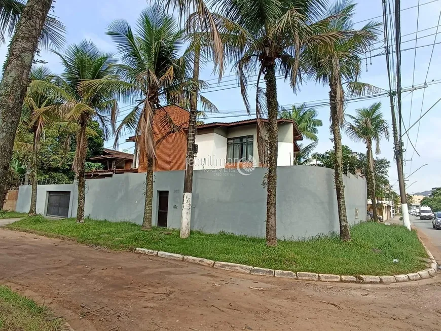 Foto 1 de Casa com 4 Quartos à venda, 208m² em Enseada, Guarujá