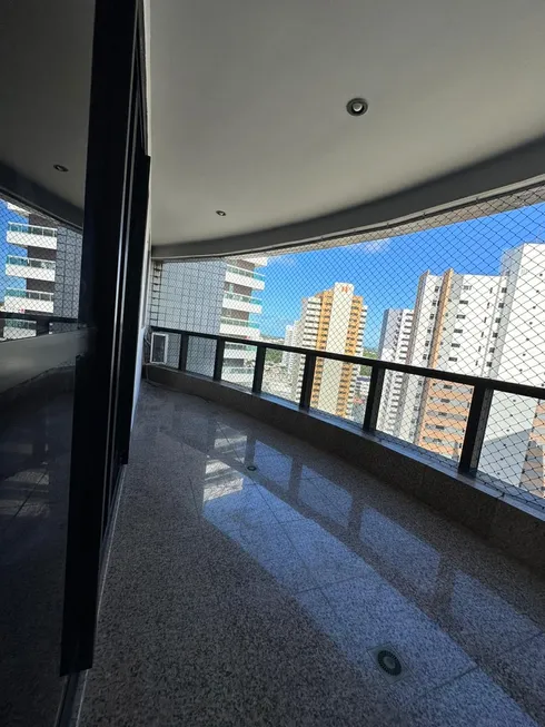 Foto 1 de Apartamento com 3 Quartos à venda, 160m² em Cocó, Fortaleza