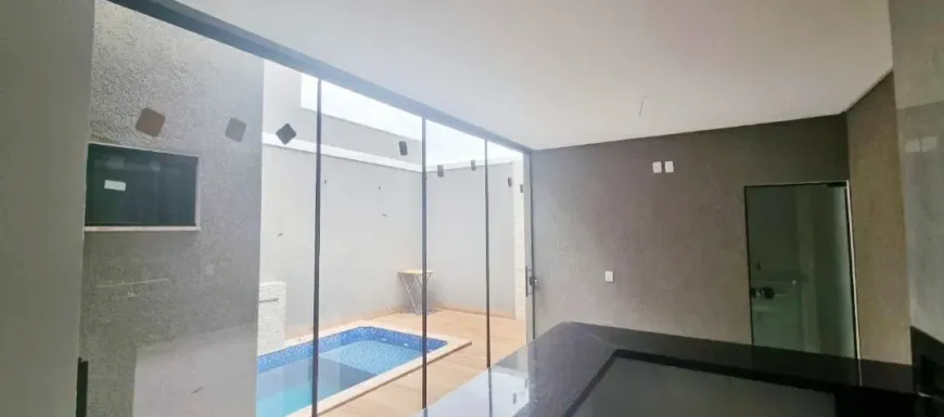 Foto 1 de Casa com 3 Quartos à venda, 210m² em Jardim Atlântico, Goiânia