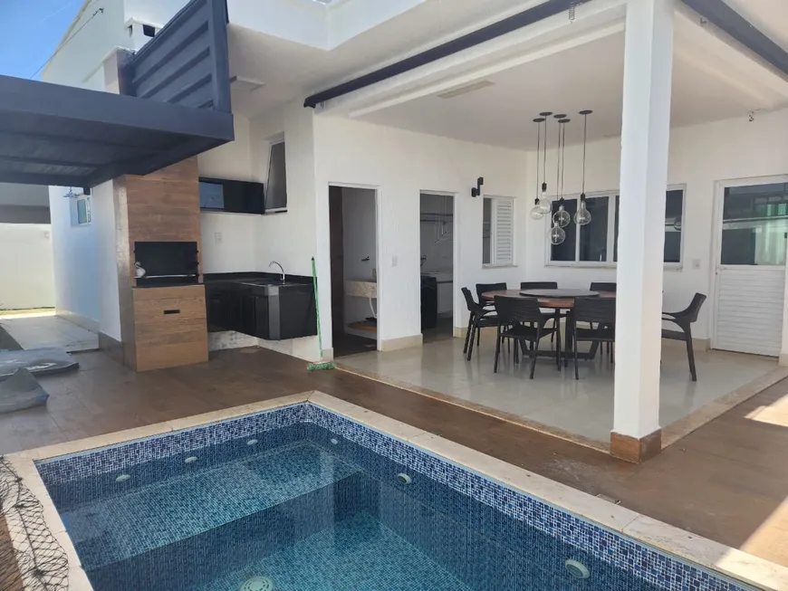 Foto 1 de Casa de Condomínio com 3 Quartos para venda ou aluguel, 219m² em Residencial Goiânia Golfe Clube, Goiânia