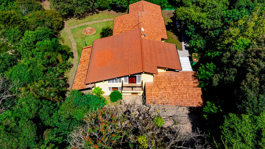 Foto 1 de Casa de Condomínio com 4 Quartos à venda, 452m² em Granja Viana, Carapicuíba