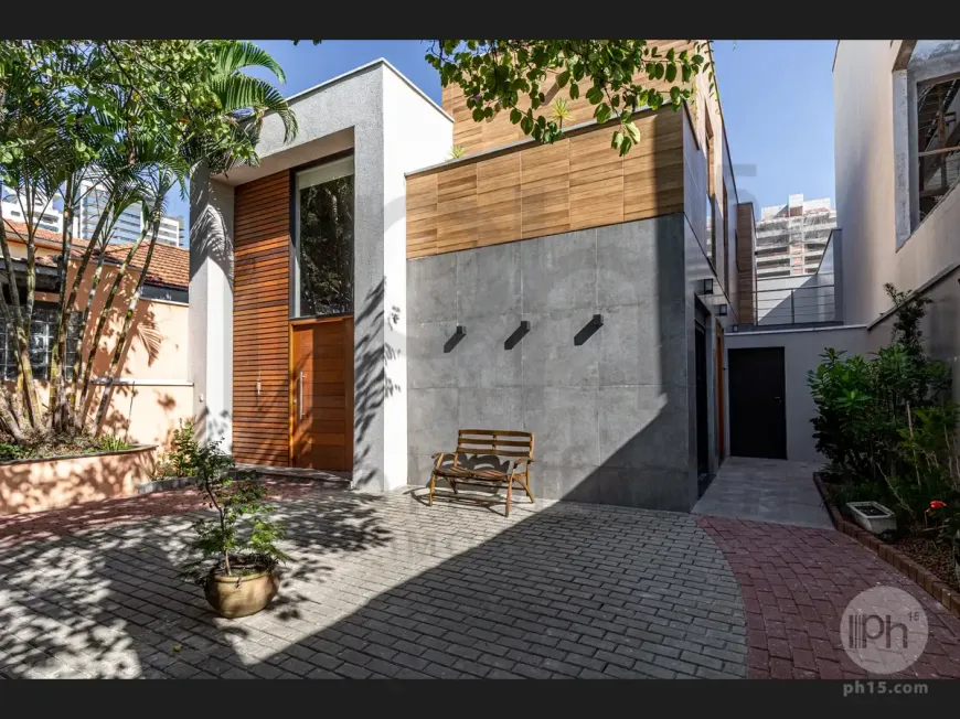 Foto 1 de Casa com 2 Quartos à venda, 162m² em Vila Nova Conceição, São Paulo