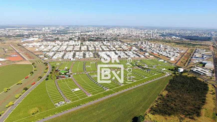 Foto 1 de Lote/Terreno à venda, 297m² em Novo Mundo, Uberlândia