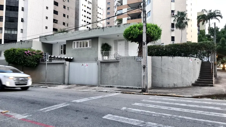 Foto 1 de Casa com 3 Quartos à venda, 539m² em Meireles, Fortaleza