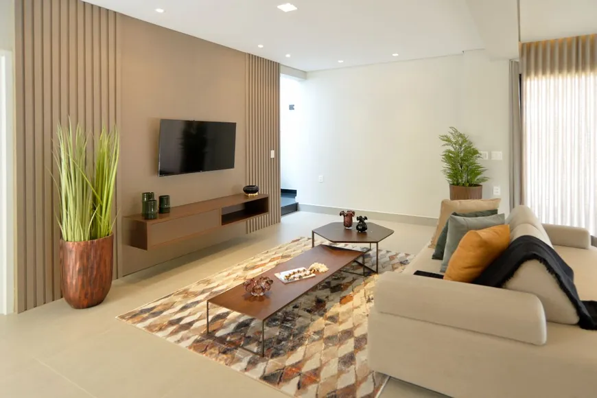 Foto 1 de Casa de Condomínio com 3 Quartos à venda, 371m² em Garças, Belo Horizonte