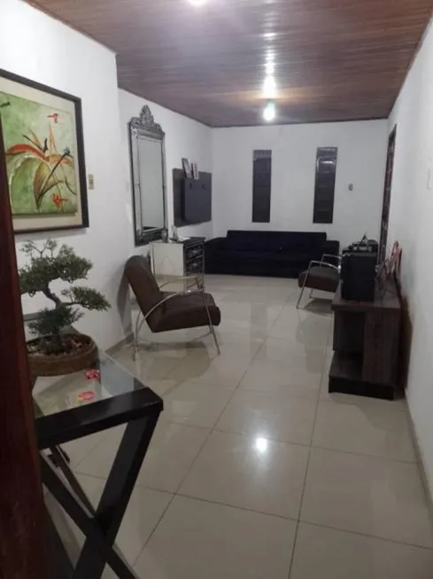 Foto 1 de Casa com 3 Quartos à venda, 100m² em Centro, Simões Filho