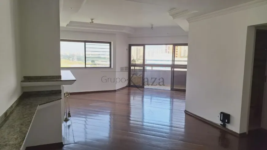 Foto 1 de Apartamento com 3 Quartos para alugar, 199m² em Jardim das Colinas, São José dos Campos