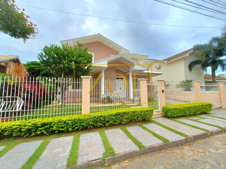 Foto 1 de Casa com 3 Quartos à venda, 280m² em Jurerê, Florianópolis