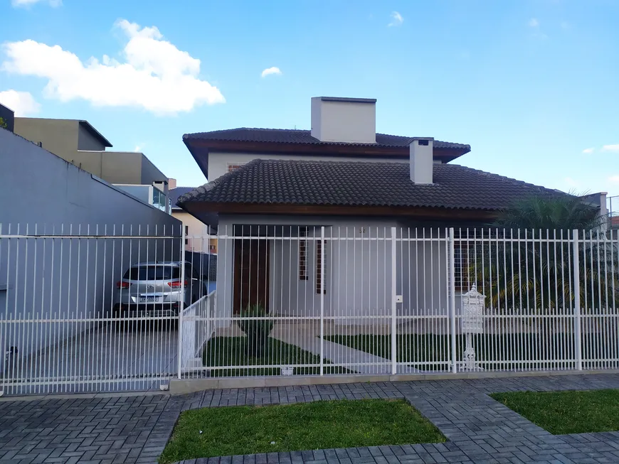 Foto 1 de Casa com 4 Quartos à venda, 280m² em Capão da Imbuia, Curitiba
