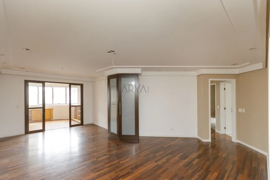 Foto 1 de Apartamento com 3 Quartos à venda, 110m² em Cabral, Curitiba