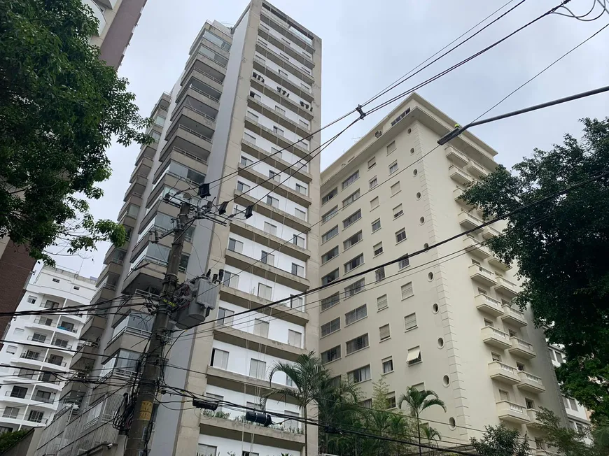 Foto 1 de Apartamento com 3 Quartos à venda, 122m² em Bela Vista, São Paulo
