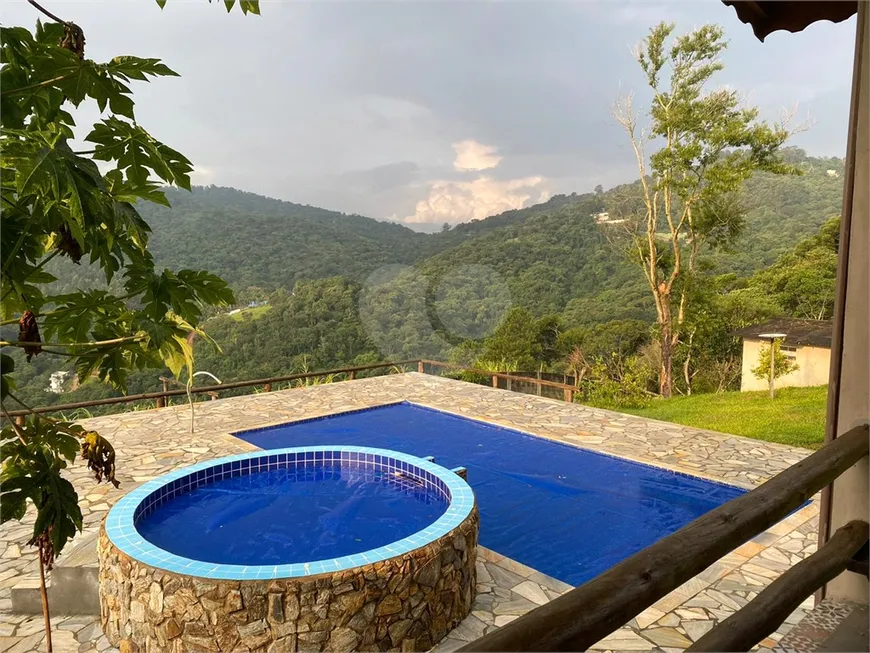 Foto 1 de Fazenda/Sítio com 3 Quartos à venda, 300m² em Luiz Fagundes, Mairiporã