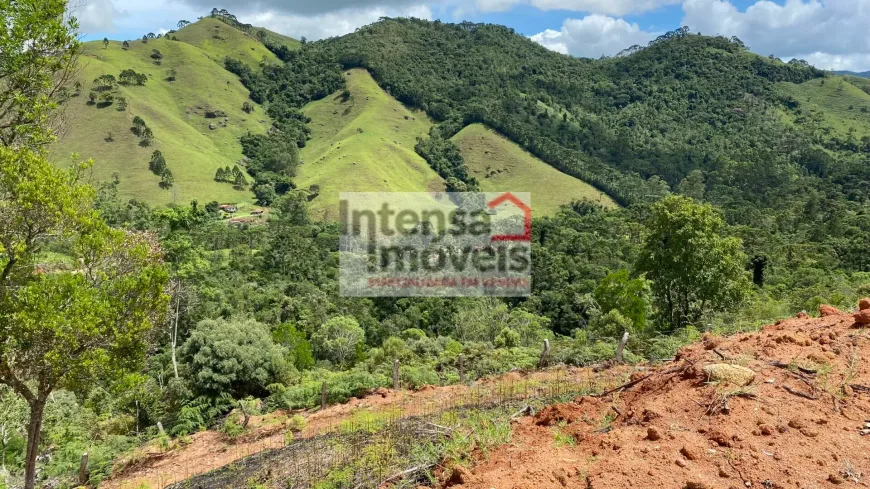 Foto 1 de Lote/Terreno à venda, 29000m² em , Cunha