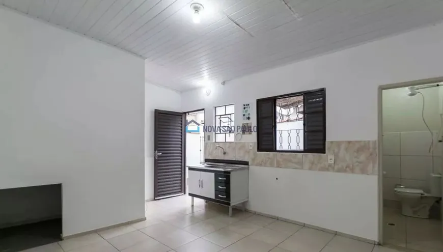 Foto 1 de Casa com 1 Quarto para alugar, 30m² em Vila Gumercindo, São Paulo