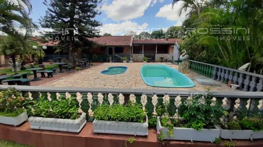 Foto 1 de Fazenda/Sítio com 4 Quartos à venda, 200m² em Condominio Portal dos Ipes, Ribeirão Preto