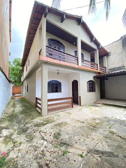Foto 1 de Casa com 3 Quartos à venda, 200m² em Jardim Olimpo, Duque de Caxias