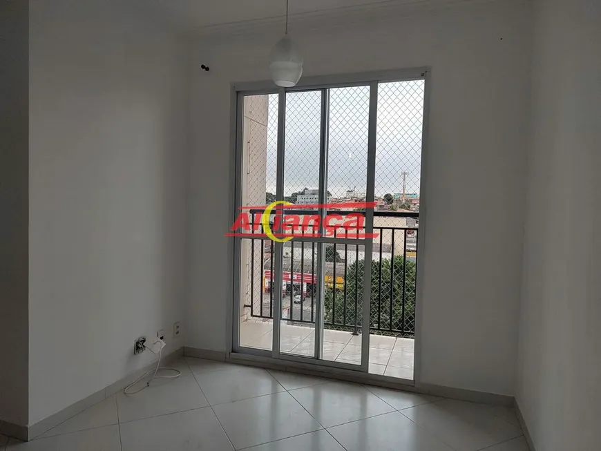 Foto 1 de Apartamento com 3 Quartos à venda, 56m² em Cocaia, Guarulhos