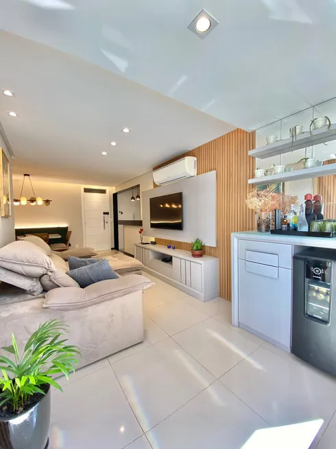 Foto 1 de Apartamento com 3 Quartos à venda, 115m² em Mata da Praia, Vitória