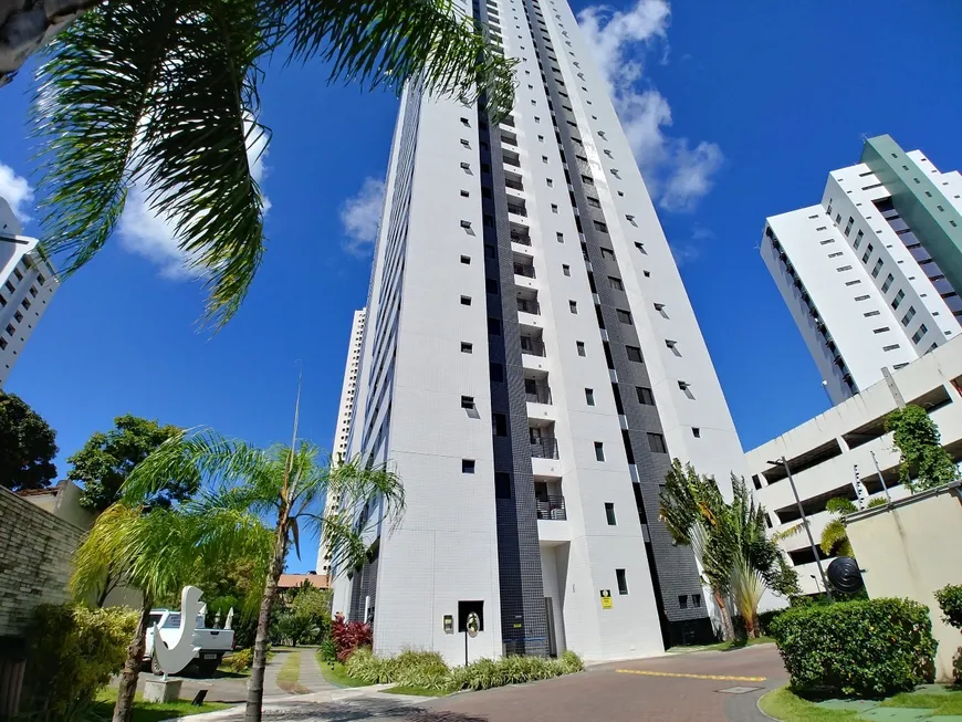 Foto 1 de Apartamento com 3 Quartos à venda, 65m² em Madalena, Recife