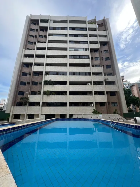 Foto 1 de Apartamento com 3 Quartos à venda, 170m² em Meireles, Fortaleza