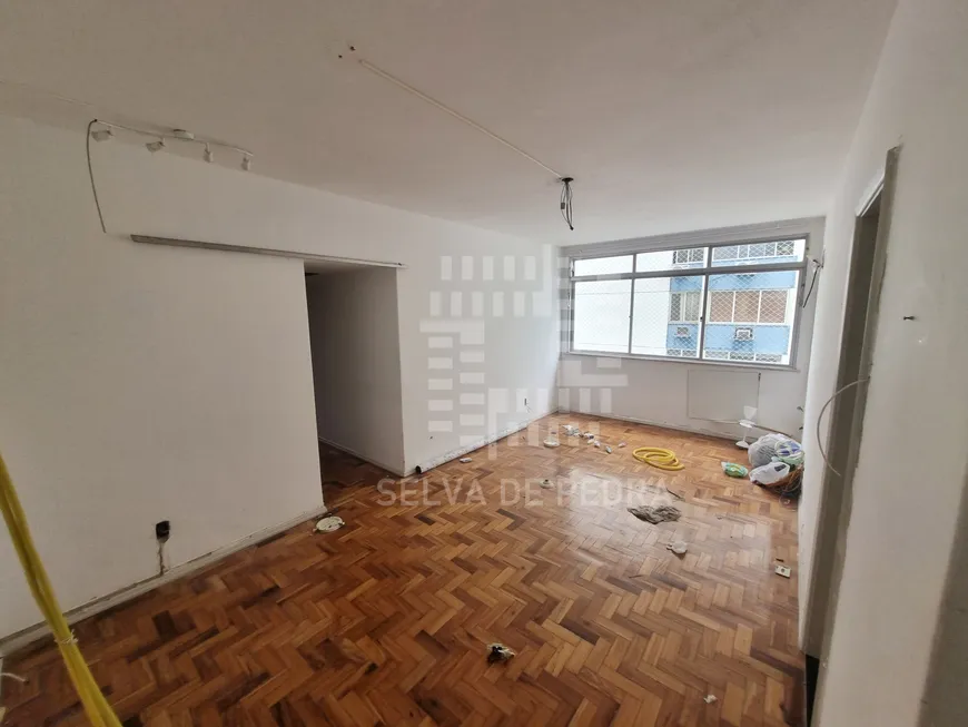 Foto 1 de Apartamento com 3 Quartos para alugar, 85m² em Leblon, Rio de Janeiro