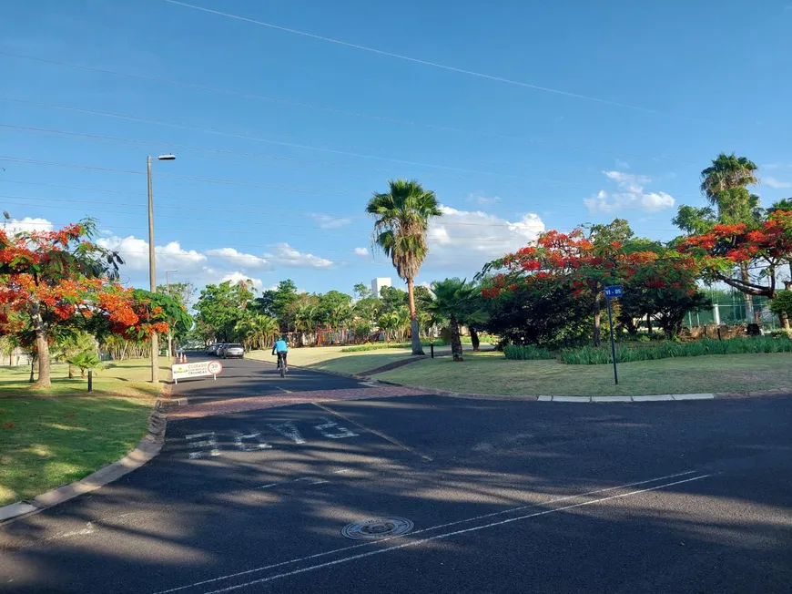 Foto 1 de Lote/Terreno à venda, 983m² em Jardim Karaíba, Uberlândia