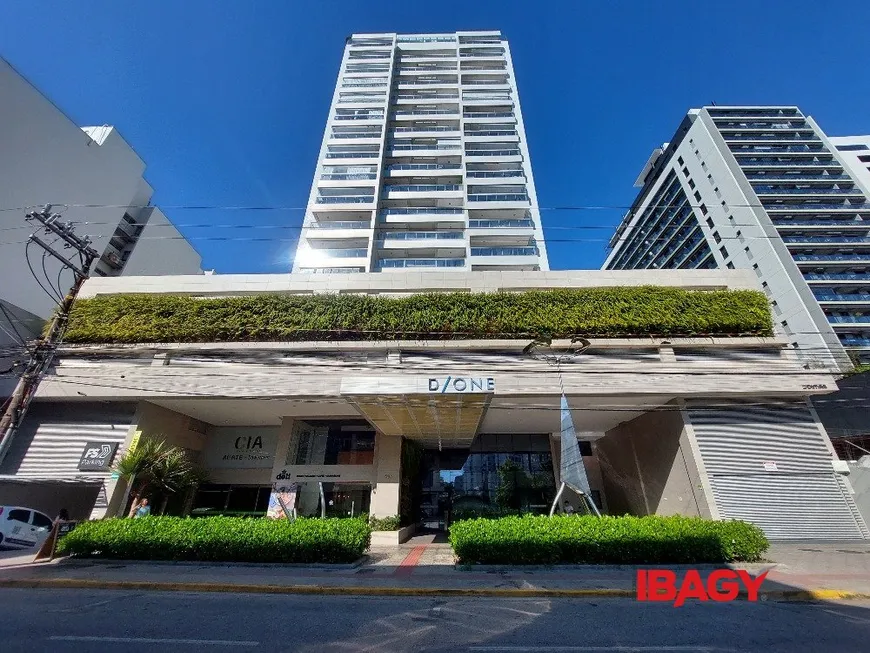 Foto 1 de Apartamento com 2 Quartos para alugar, 74m² em Centro, Florianópolis