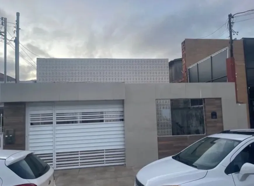 Foto 1 de Casa com 3 Quartos à venda, 185m² em São José, Aracaju