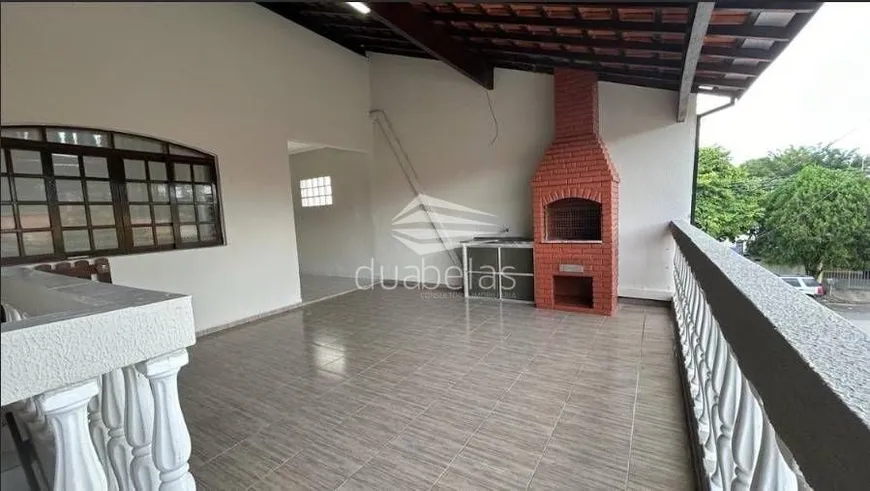 Foto 1 de Casa com 3 Quartos à venda, 280m² em Jardim Santa Inês I, São José dos Campos