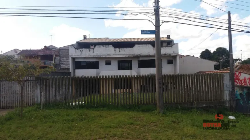 Foto 1 de Sobrado com 3 Quartos à venda, 350m² em Xaxim, Curitiba