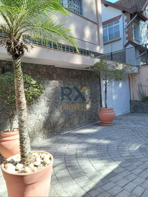 Foto 1 de Casa com 5 Quartos para venda ou aluguel, 560m² em Pacaembu, São Paulo