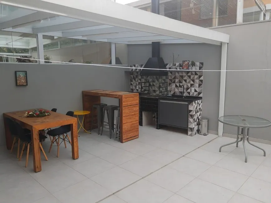 Foto 1 de Casa de Condomínio com 3 Quartos à venda, 183m² em Jardim Marajoara, São Paulo