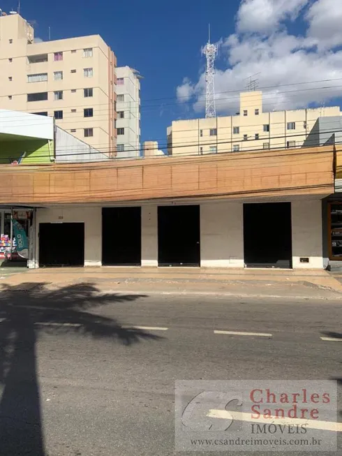 Foto 1 de Imóvel Comercial com 3 Quartos à venda, 325m² em Setor Bela Vista, Goiânia