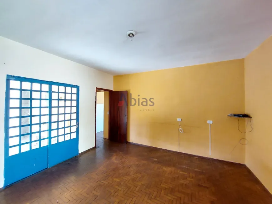 Foto 1 de Casa com 4 Quartos para alugar, 165m² em Vila Costa do Sol, São Carlos