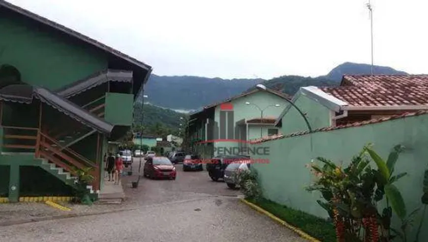 Foto 1 de Casa de Condomínio com 2 Quartos à venda, 60m² em Massaguaçu, Caraguatatuba