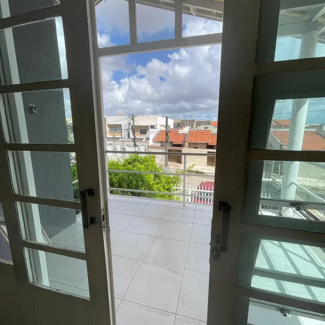 Foto 1 de Casa com 3 Quartos à venda, 200m² em Maraponga, Fortaleza