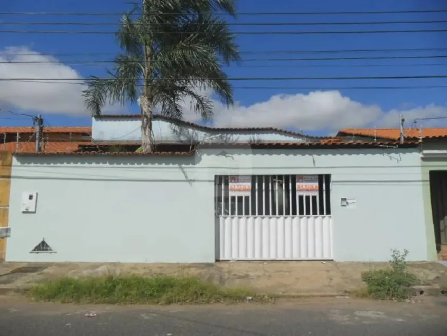 Foto 1 de Casa com 3 Quartos à venda, 150m² em Planalto, Uberlândia