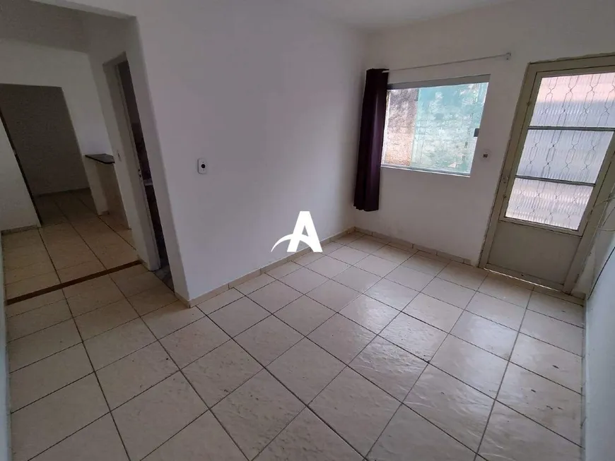 Foto 1 de Casa com 2 Quartos à venda, 65m² em Sao Lucas, Uberlândia