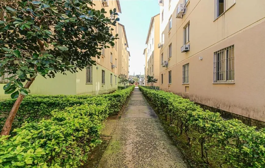 Foto 1 de Apartamento com 2 Quartos à venda, 43m² em Vila Nova, Porto Alegre