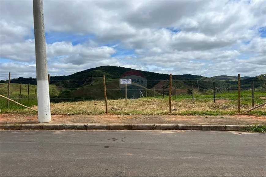 Foto 1 de Lote/Terreno à venda, 639m² em Recanto da Mata, Juiz de Fora